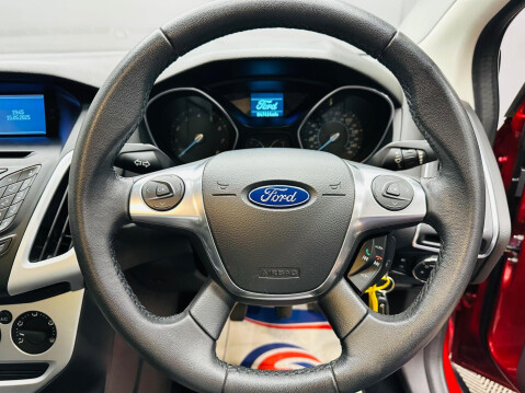 Ford Focus 1.6 Zetec Euro 5 5dr 13