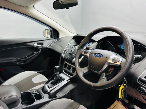 Ford Focus 1.6 Zetec Euro 5 5dr 14