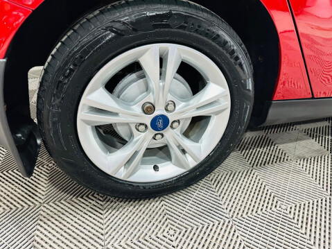 Ford Focus 1.6 Zetec Euro 5 5dr 18