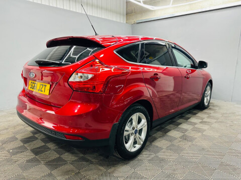 Ford Focus 1.6 Zetec Euro 5 5dr 23