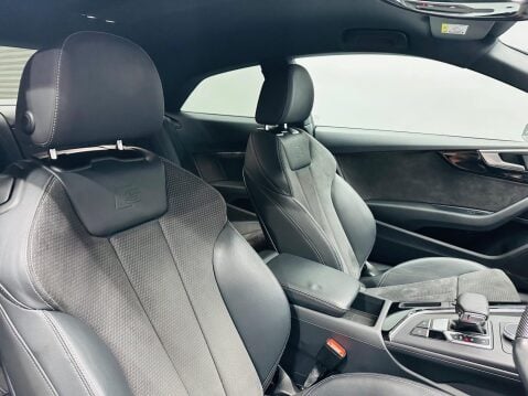 Audi A5 2.0 TDI 40 Black Edition S Tronic Euro 6 (s/s) 2dr 19
