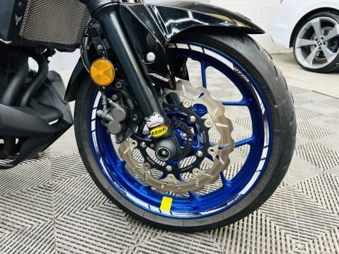 Yamaha MT-03 300 ABS Hyper-naked Euro 4 4