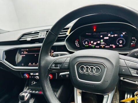 Audi Q3 1.5 TFSI CoD 35 S line S Tronic Euro 6 (s/s) 5dr 11