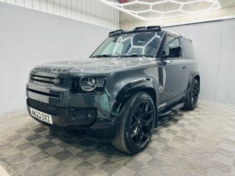Land Rover Defender 3.0 D250 MHEV X-Dynamic SE Auto 4WD Euro 6 (s/s) 3dr 9