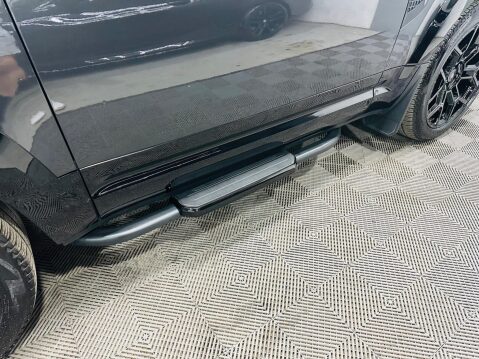 Land Rover Defender 3.0 D250 MHEV X-Dynamic SE Auto 4WD Euro 6 (s/s) 3dr 35