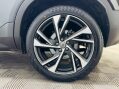 Volvo XC40 2.0 B4 MHEV R-Design Pro Auto Euro 6 (s/s) 5dr 20