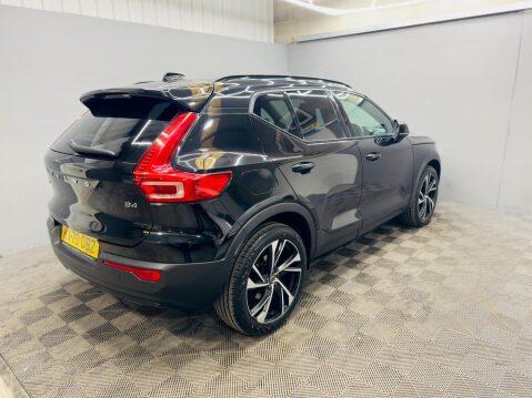 Volvo XC40 2.0 B4 MHEV R-Design Pro Auto Euro 6 (s/s) 5dr 27