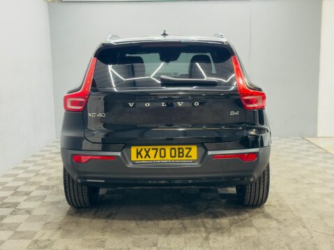 Volvo XC40 2.0 B4 MHEV R-Design Pro Auto Euro 6 (s/s) 5dr 25