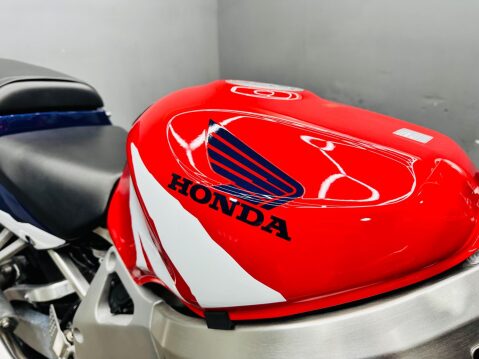 Honda CBR CBR 900 RR-X 4