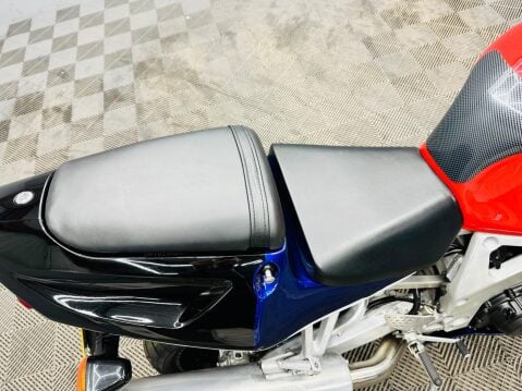 Honda CBR CBR 900 RR-X 18