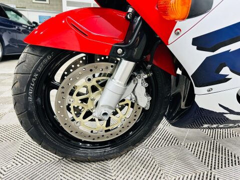 Honda CBR CBR 900 RR-X 15