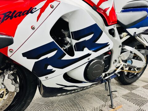 Honda CBR CBR 900 RR-X 17