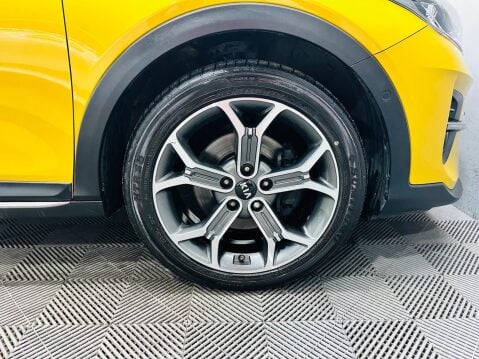 Kia Xceed 1.4 T-GDi First Edition DCT Euro 6 (s/s) 5dr 26