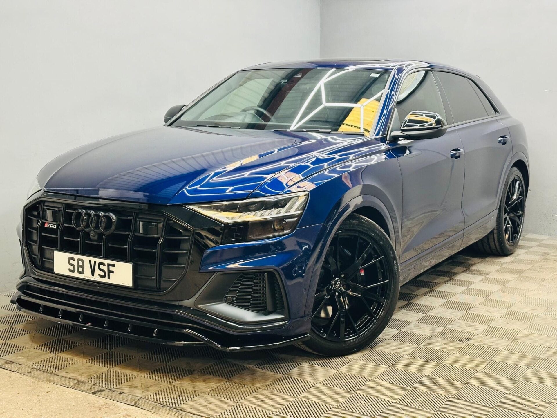 Audi Q8