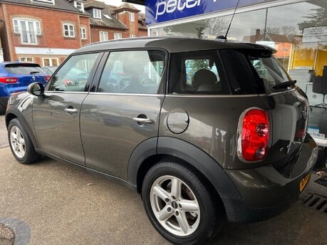 Mini Countryman 1.6 Cooper D Euro 5 (s/s) 5dr 4