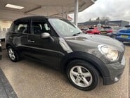 Mini Countryman 1.6 Cooper D Euro 5 (s/s) 5dr 8