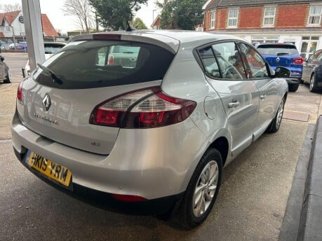 Renault Megane 1.6 dCi ENERGY Dynamique TomTom Euro 5 (s/s) 5dr 6