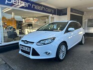 Ford Focus Zetec Euro 5 (s/s) 5dr 1