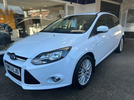 Ford Focus Zetec Euro 5 (s/s) 5dr 2