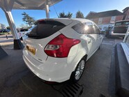 Ford Focus Zetec Euro 5 (s/s) 5dr 9