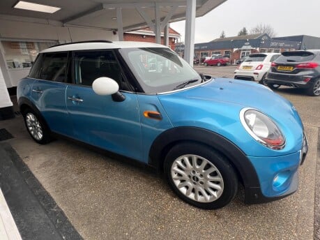 Mini Hatch 1.5 Cooper Euro 6 (s/s) 5dr 8