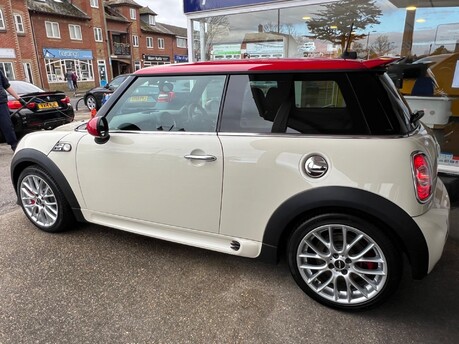 Mini Hatch 1.6 John Cooper Works Euro 5 (s/s) 3dr 4