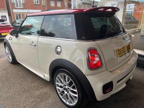 Mini Hatch 1.6 John Cooper Works Euro 5 (s/s) 3dr 5