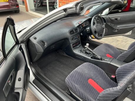 Honda Civic CRX CR-X 1.6 VTEC ESi 2dr 33