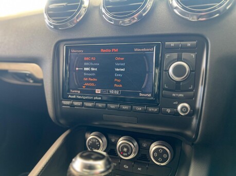 Audi TT TFSI Black Edition S Tronic Euro 5 (s/s) 3dr 27