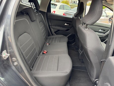 Dacia Duster 1.3 TCe Prestige Euro 6 (s/s) 5dr 21