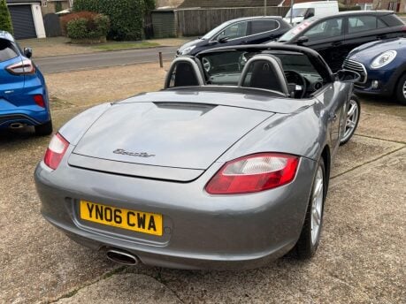 Porsche Boxster 2.7 987 2dr 8