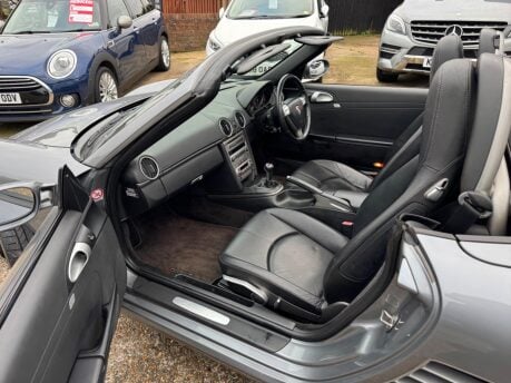 Porsche Boxster 2.7 987 2dr 14
