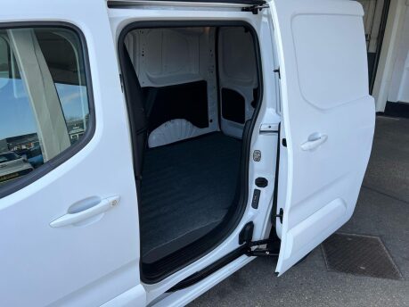 Citroen Berlingo 1.2 1000 PureTech Driver M SWB Euro 6 (s/s) 5dr 9