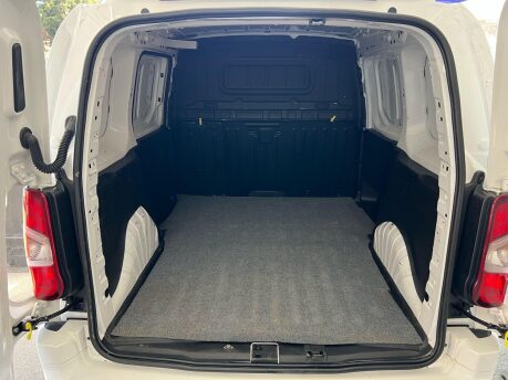 Citroen Berlingo 1.2 1000 PureTech Driver M SWB Euro 6 (s/s) 5dr 12