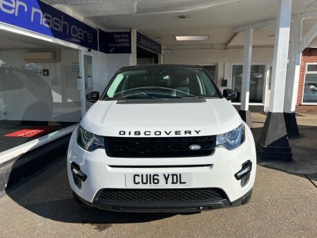 Land Rover Discovery Sport TD4 HSE BLACK 9