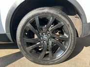 Land Rover Discovery Sport TD4 HSE BLACK 11