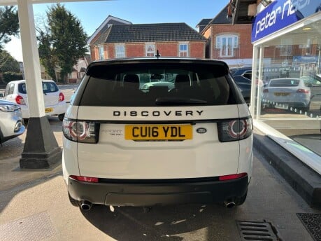 Land Rover Discovery Sport TD4 HSE BLACK 5