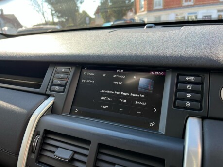 Land Rover Discovery Sport TD4 HSE BLACK 27