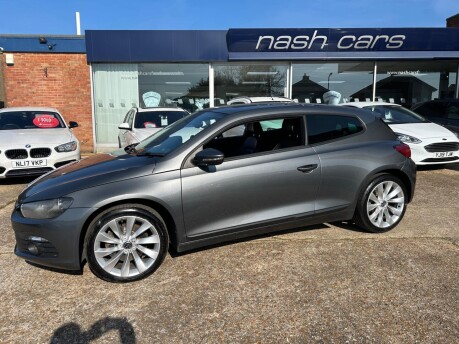 Volkswagen Scirocco 2.0 TDI GT Euro 5 3dr (Leather, Nav) 4
