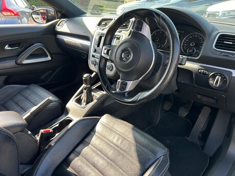 Volkswagen Scirocco 2.0 TDI GT Euro 5 3dr (Leather, Nav) 16