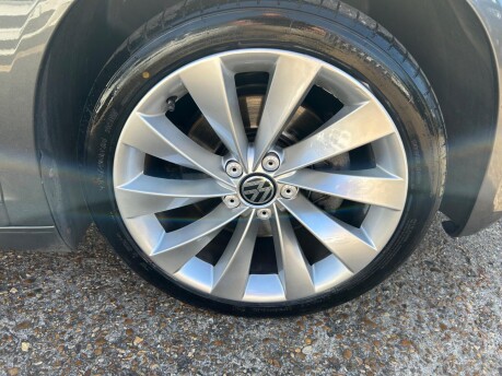 Volkswagen Scirocco 2.0 TDI GT Euro 5 3dr (Leather, Nav) 22
