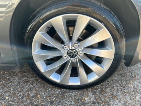 Volkswagen Scirocco 2.0 TDI GT Euro 5 3dr (Leather, Nav) 22