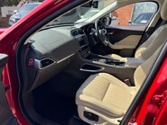 Jaguar F-Pace 2.0 D240 Portfolio Auto AWD Euro 6 (s/s) 5dr 15