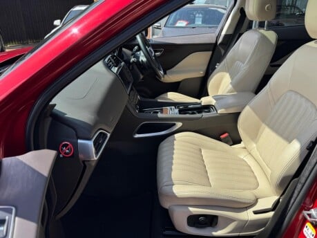 Jaguar F-Pace 2.0 D240 Portfolio Auto AWD Euro 6 (s/s) 5dr 16