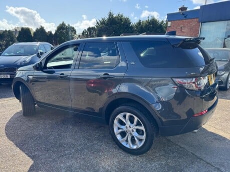 Land Rover Discovery Sport 2.0 TD4 HSE Auto 4WD Euro 6 (s/s) 5dr 3