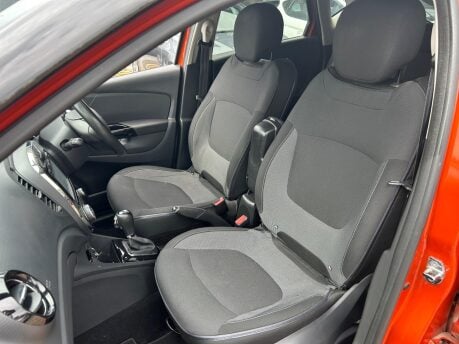 Renault Captur 1.5 dCi Dynamique S MediaNav EDC Euro 5 5dr 14
