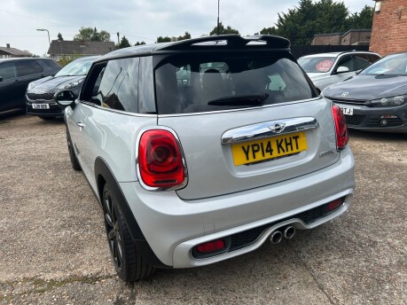 Mini Hatch 2.0 Cooper S Auto Euro 6 (s/s) 3dr 6
