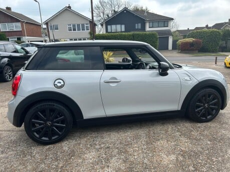 Mini Hatch 2.0 Cooper S Auto Euro 6 (s/s) 3dr 28