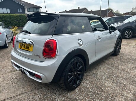 Mini Hatch 2.0 Cooper S Auto Euro 6 (s/s) 3dr 29