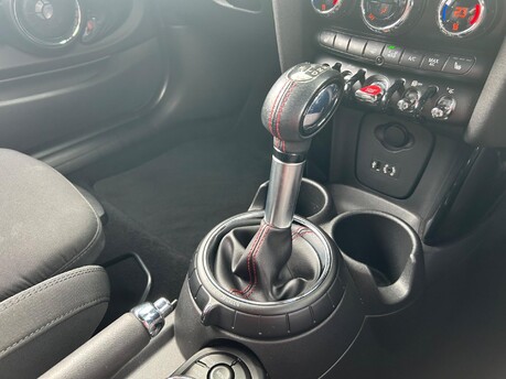 Mini Hatch 2.0 Cooper S Auto Euro 6 (s/s) 3dr 20